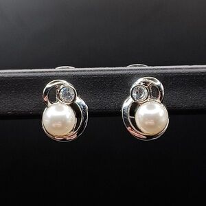 Swarovski crystal and pearl stud earrings
